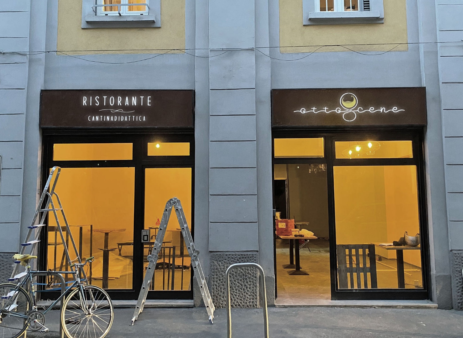 insegne in corten inserite in cassonetti esistenti retroilluminati