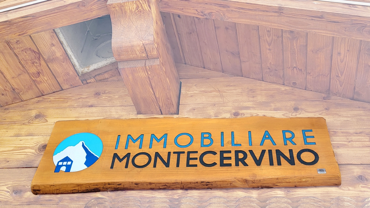 Insegne in Legno
