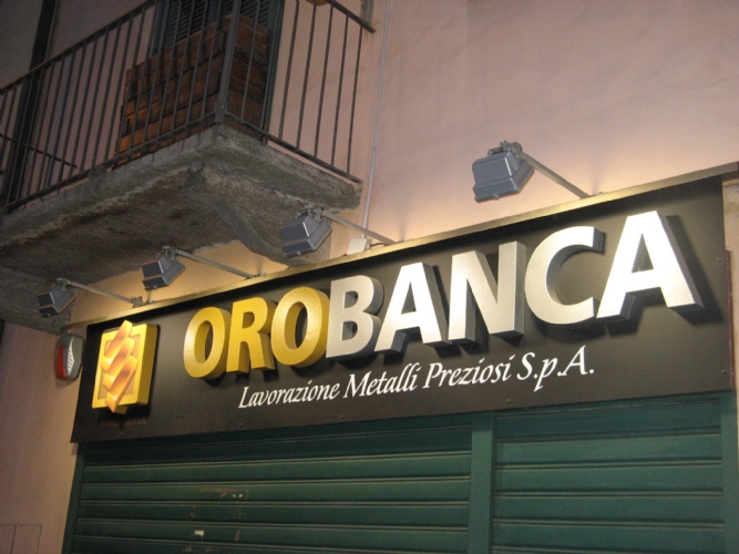 insegna per Oro Banca