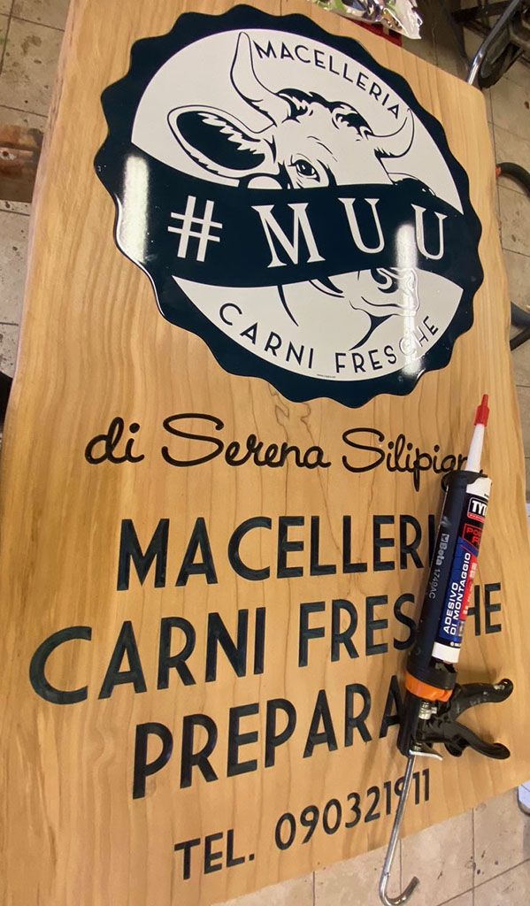 Insegne in Legno