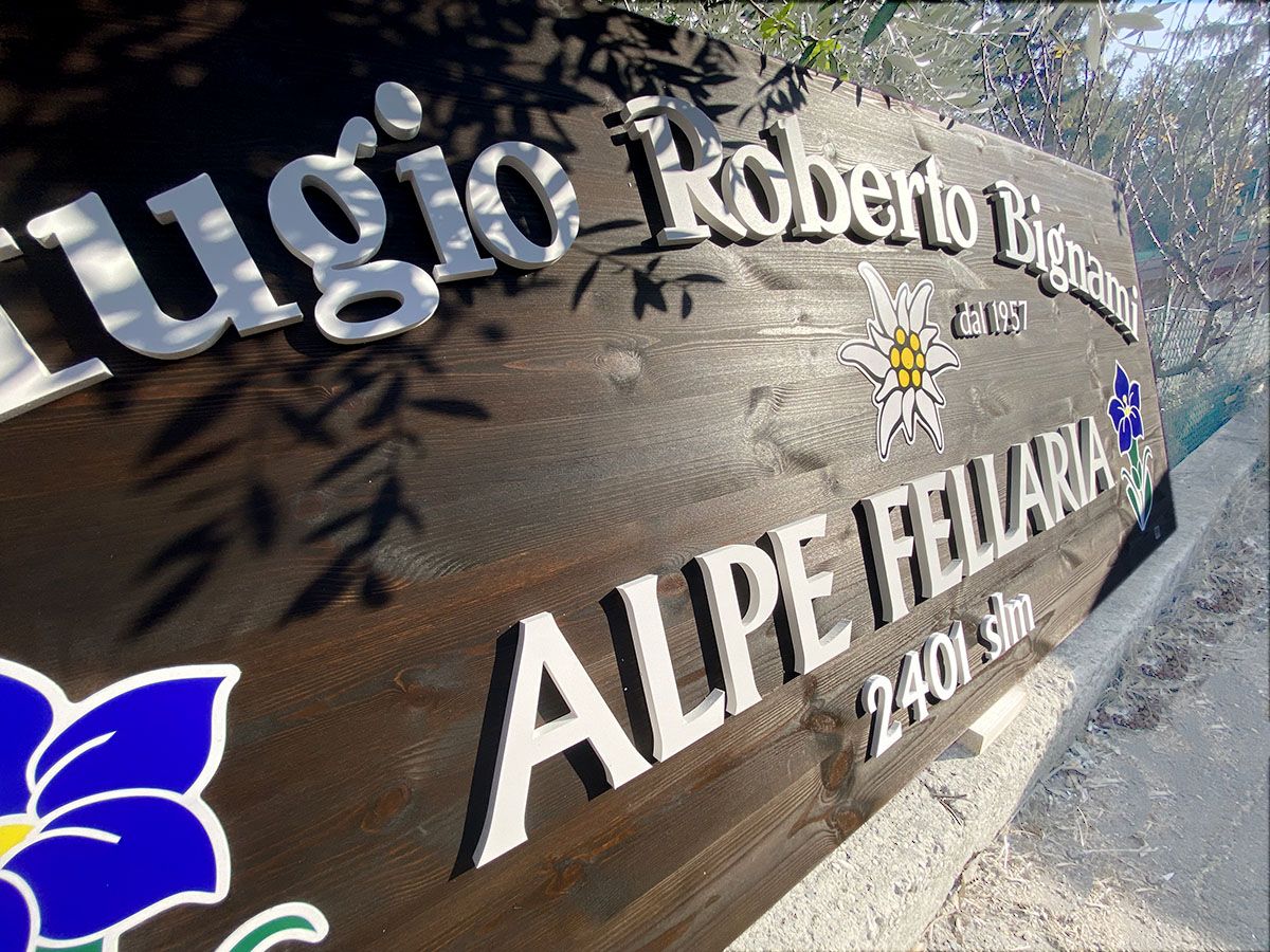 Insegne in Legno